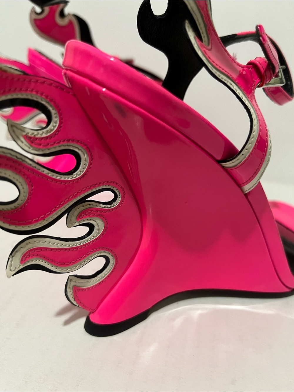 Prada Neon Pink Flame Wedge Sandals with Black & Silver Accents - Picture 9 of 10